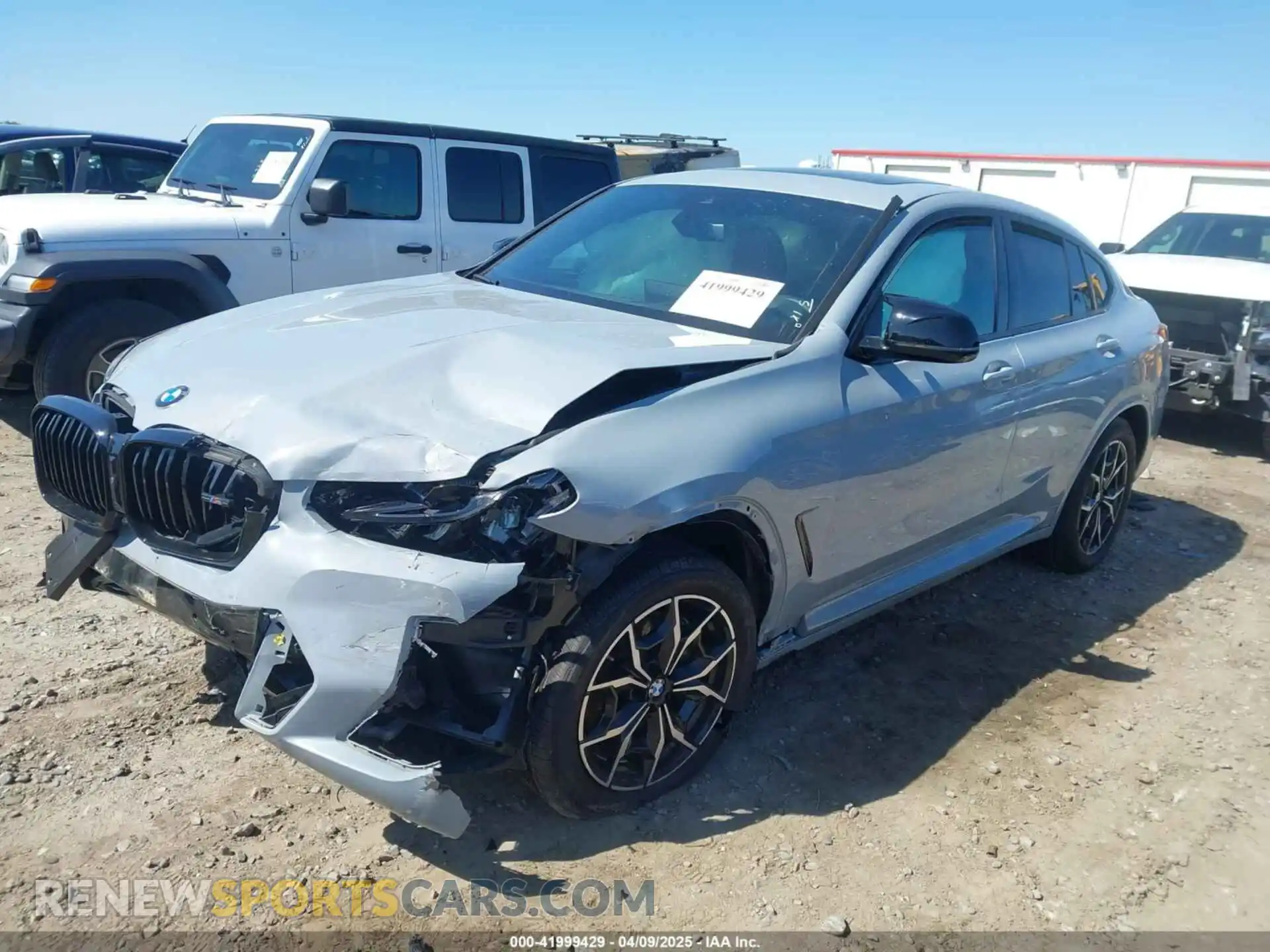 2 Photograph of a damaged car 5UX43DT06P9T36381 BMW X4 2023