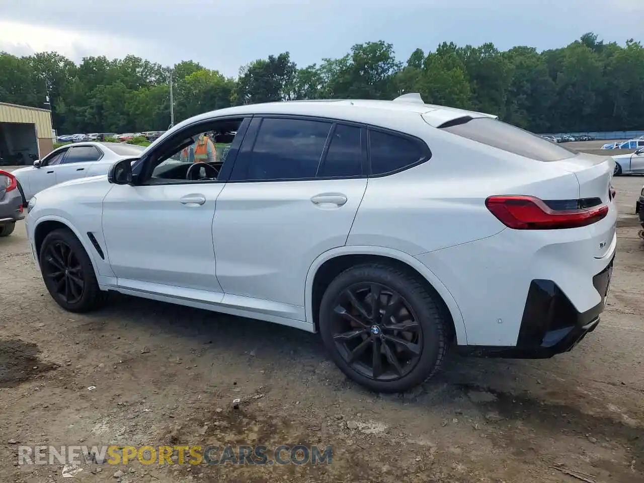 2 fotografías del automóvil dañado 5UX43DT07P9S45863 BMW X4 2023