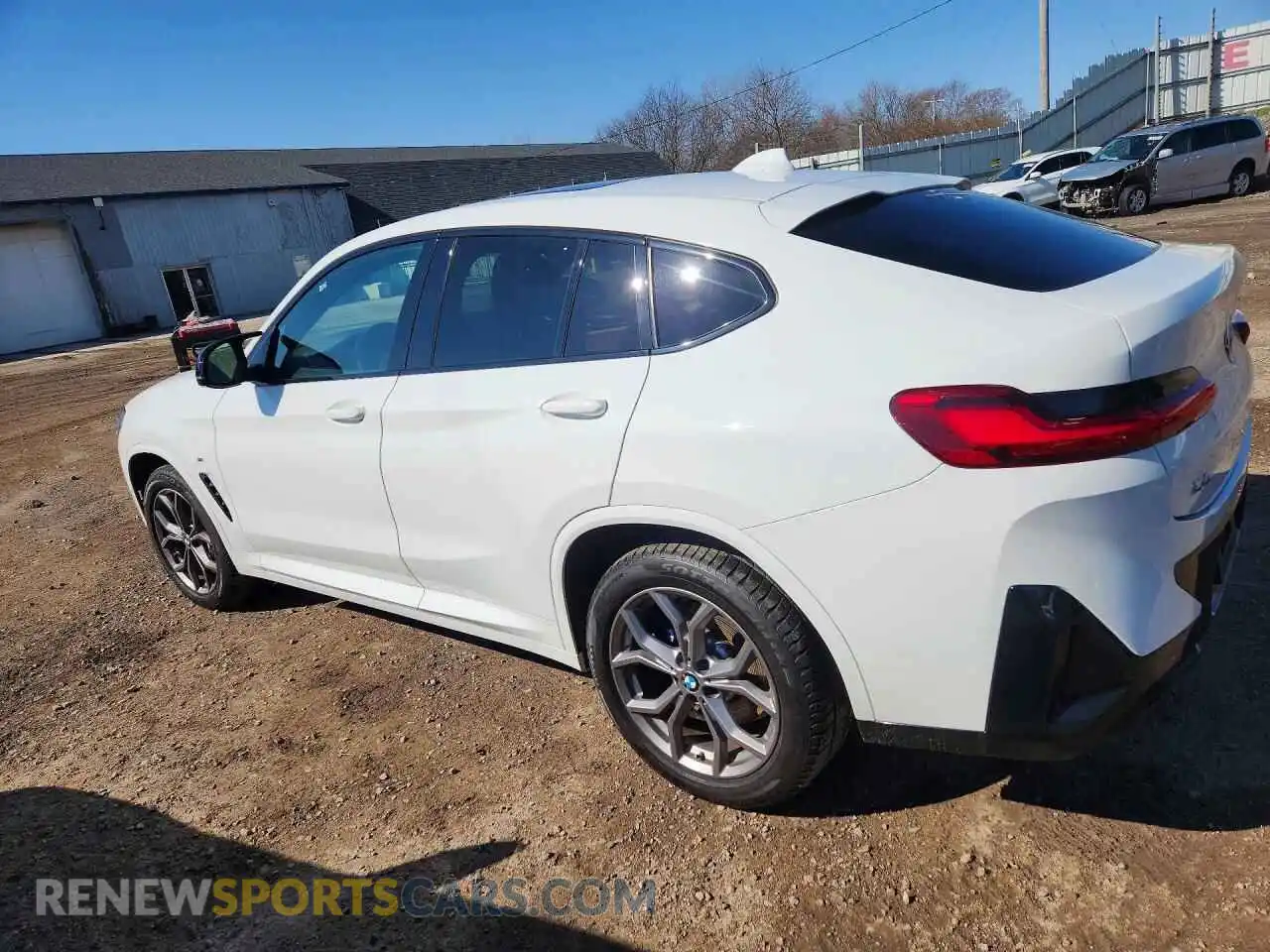 2 Photograph of a damaged car 5UX43DT09P9R39485 BMW X4 2023