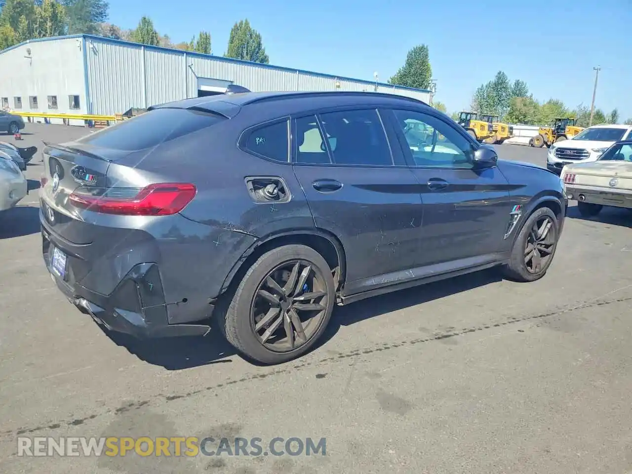 3 fotografías del automóvil dañado 5YM23EC02P9T18059 BMW X4 2023
