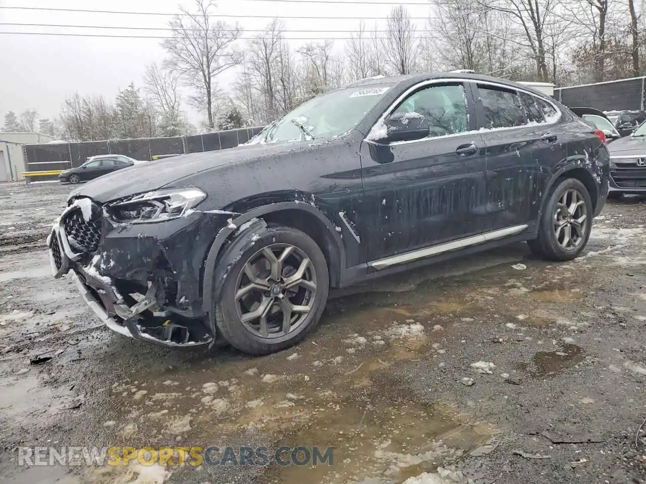 1 Photograph of a damaged car 5UX33DT00R9T48699 BMW X4 2024