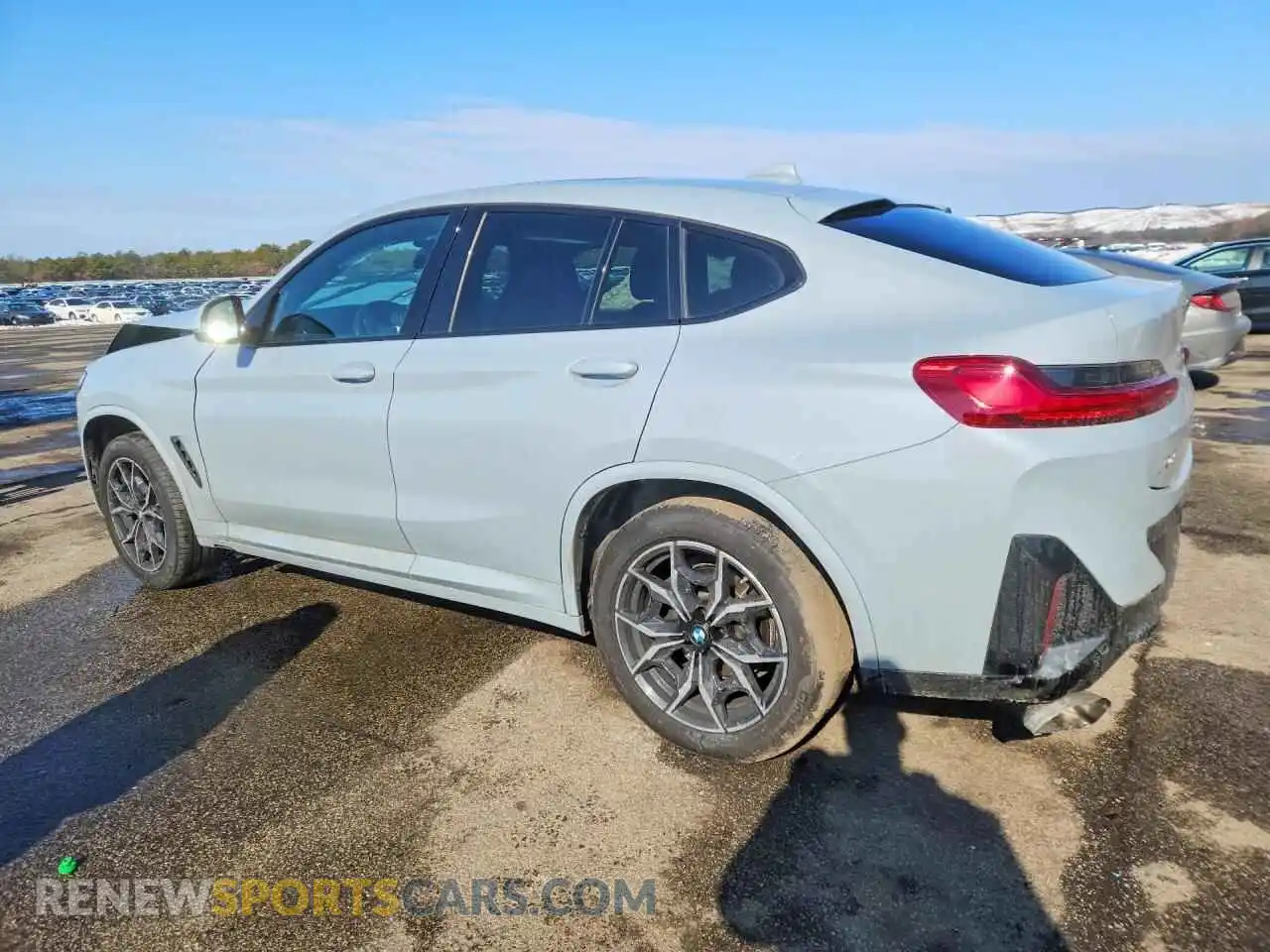 2 Фотография поврежденного автомобиля 5UX33DT00R9U03460 BMW X4 2024