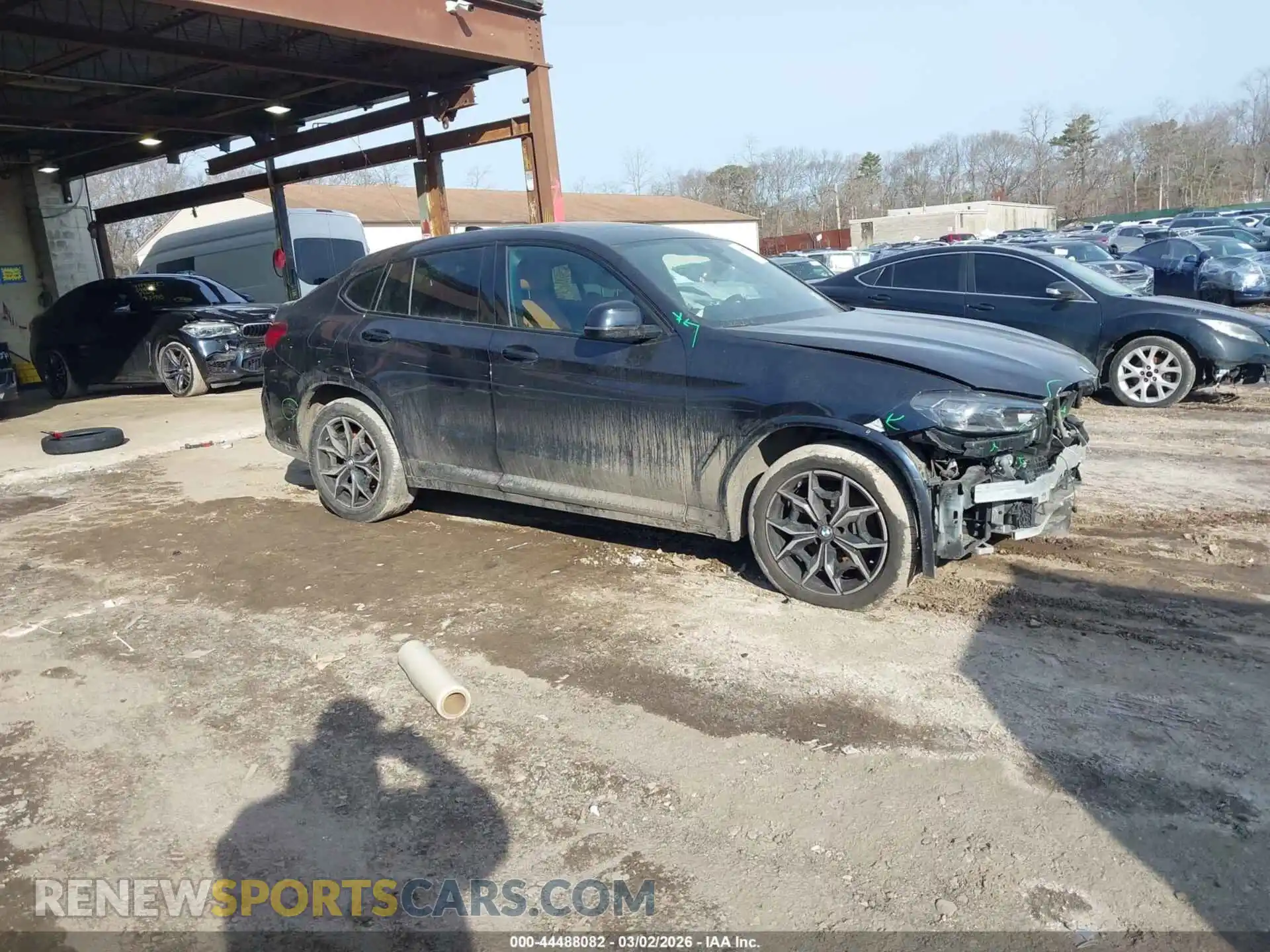 1 Photograph of a damaged car 5UX33DT00R9X26634 BMW X4 2024
