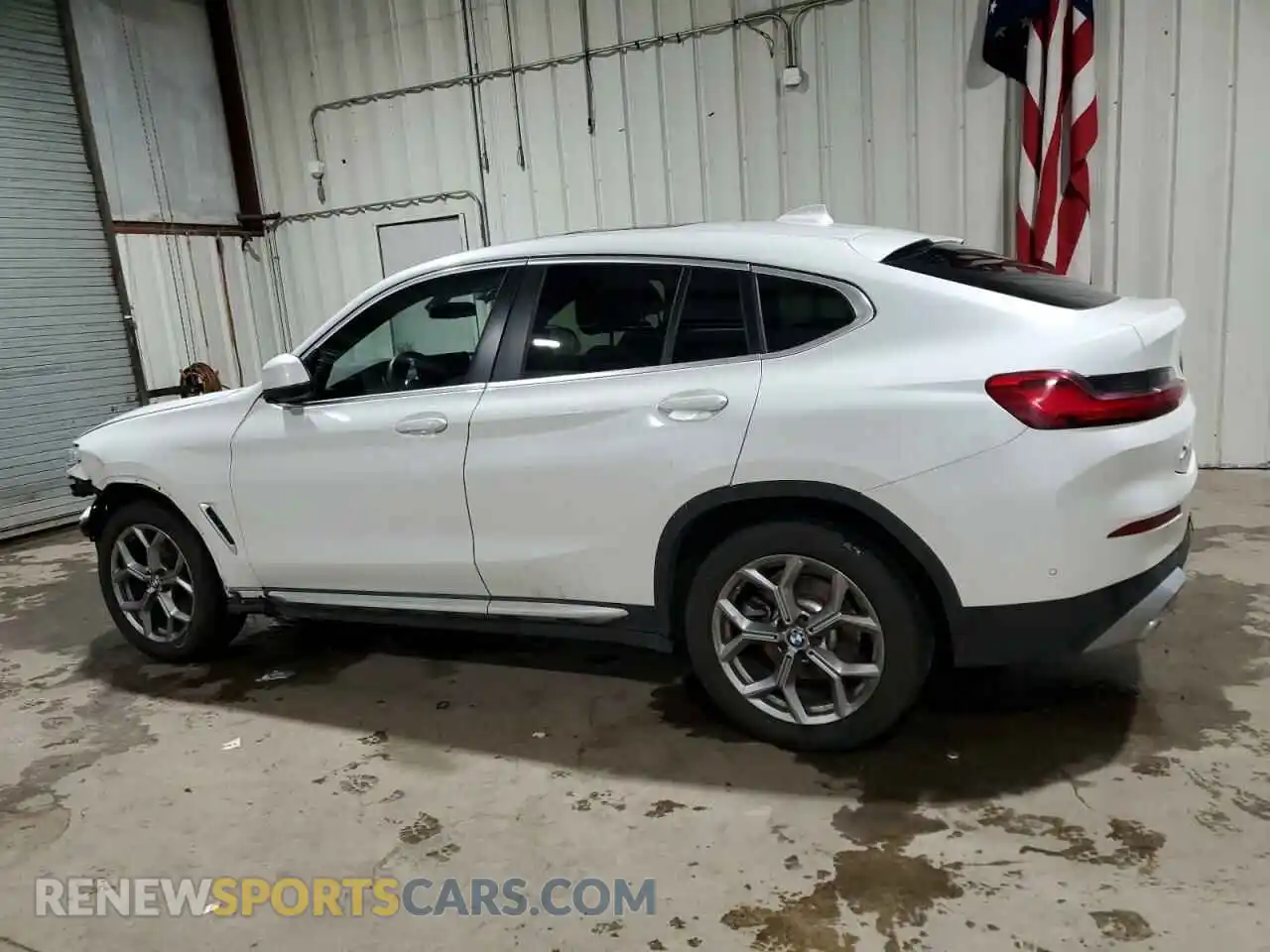 2 Photograph of a damaged car 5UX33DT05R9W69072 BMW X4 2024