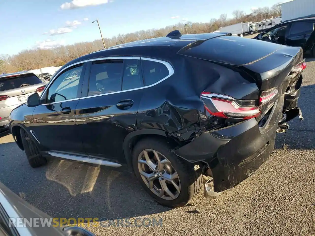 2 Photograph of a damaged car 5UX33DT06R9W18020 BMW X4 2024
