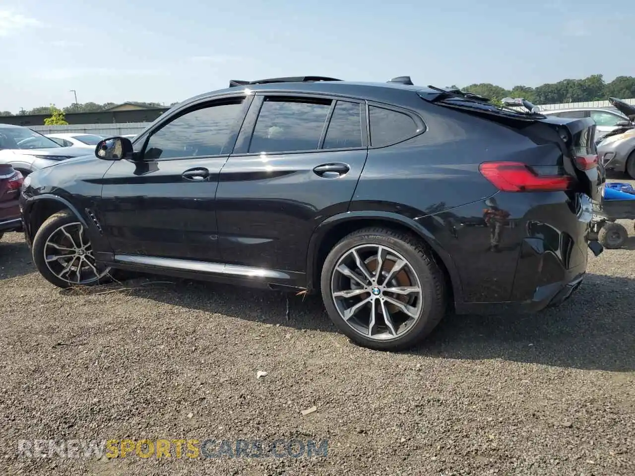 2 Photograph of a damaged car 5UX33DT07R9U93349 BMW X4 2024