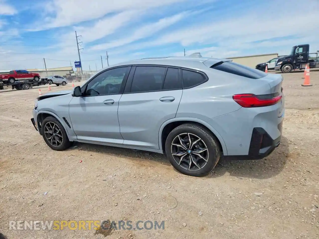 2 Photograph of a damaged car 5UX33DT08R9T51673 BMW X4 2024