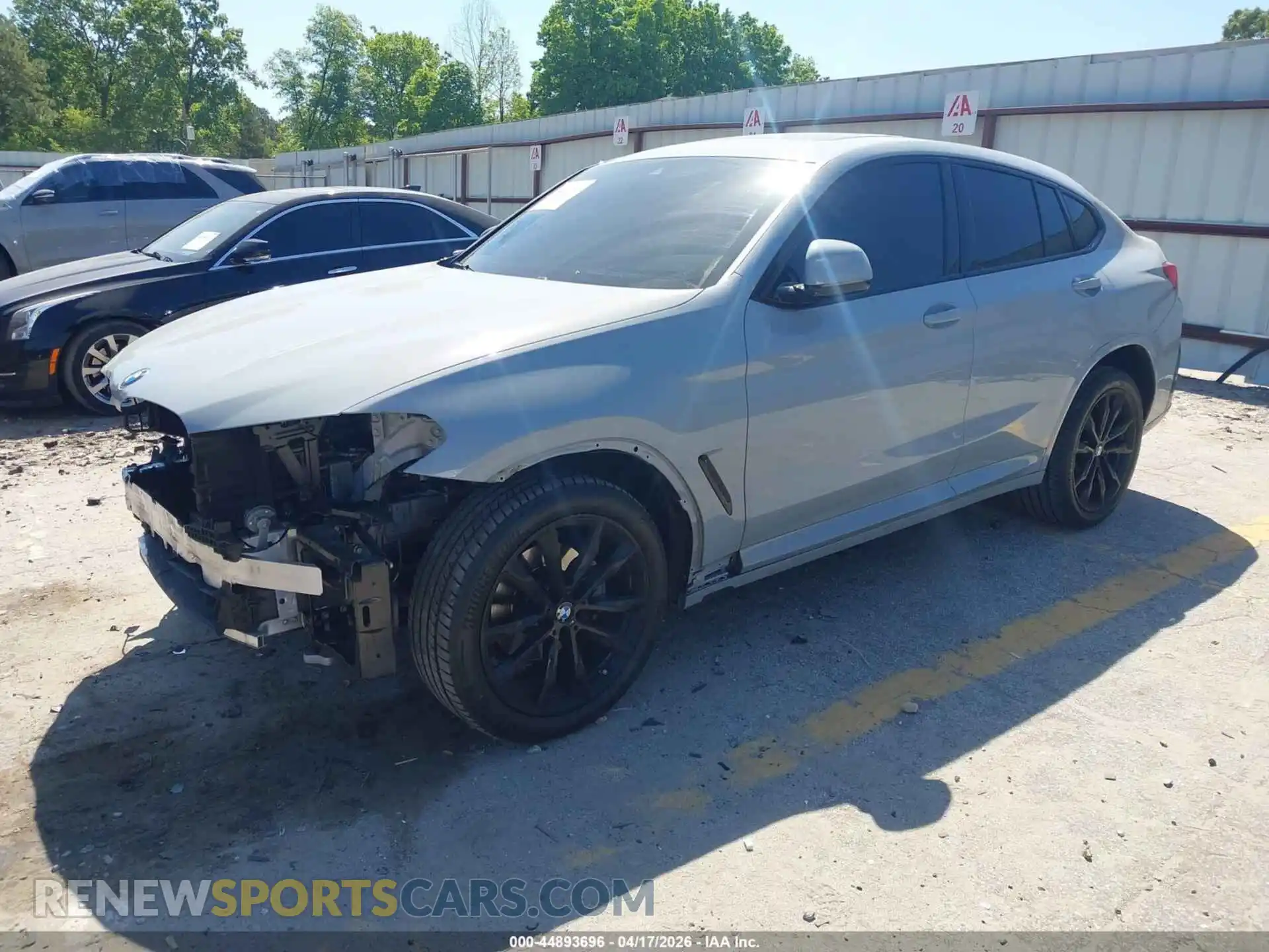 2 Photograph of a damaged car 5UX33DT08R9T71132 BMW X4 2024