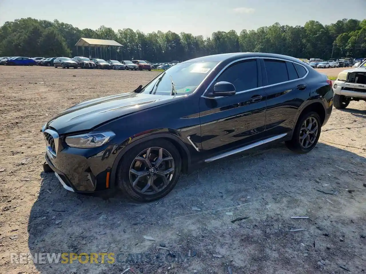 1 Photograph of a damaged car 5UX33DT08R9X09659 BMW X4 2024