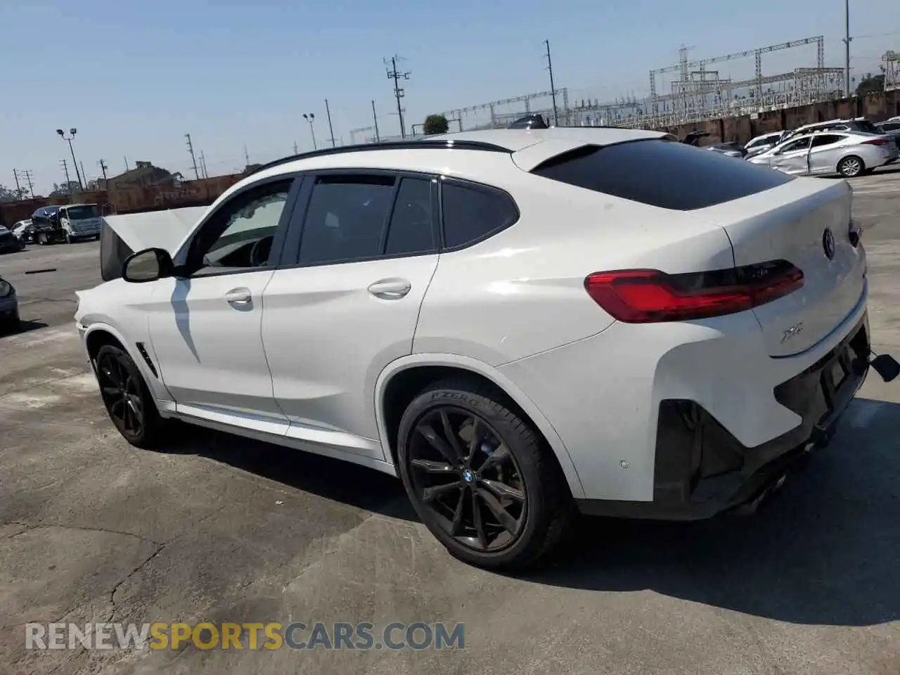 2 Photograph of a damaged car 5UX33DT09R9T48555 BMW X4 2024