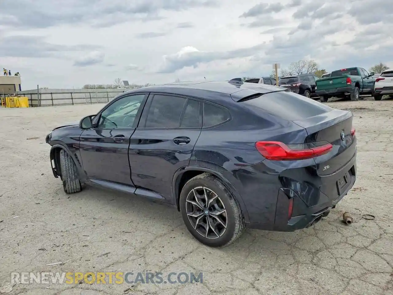 2 Photograph of a damaged car 5UX43DT00R9X28260 BMW X4 2024