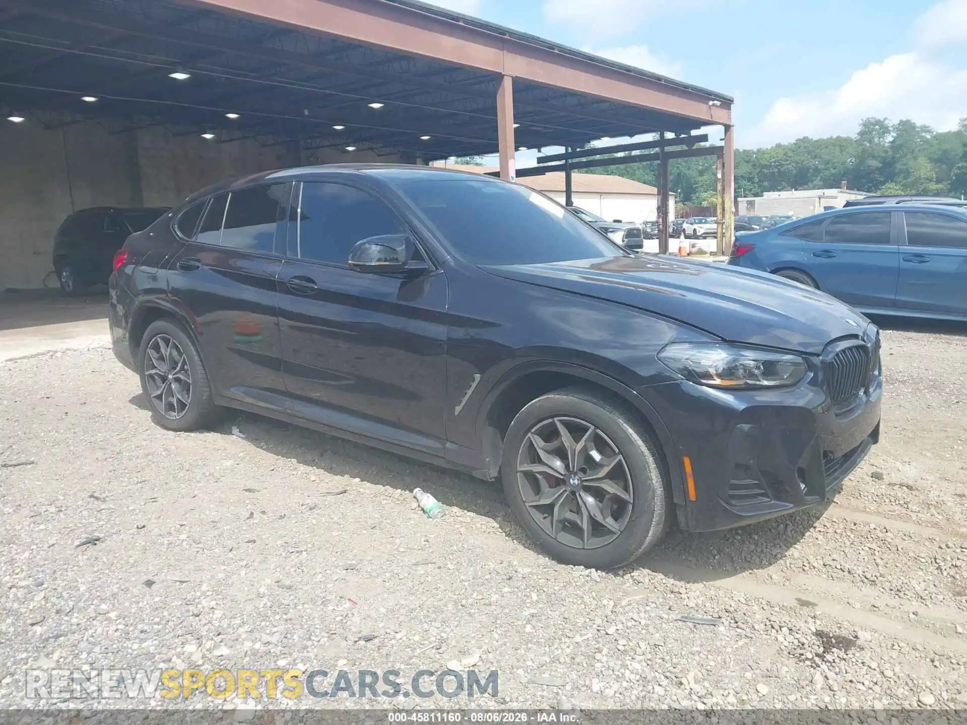 1 Photograph of a damaged car 5UX43DT03R9V98474 BMW X4 2024