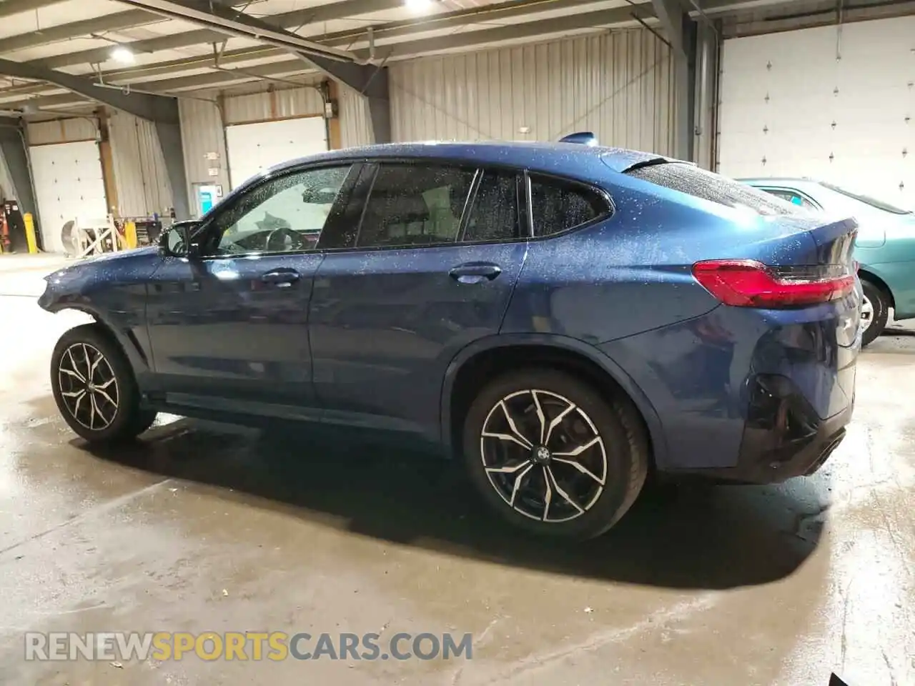2 Photograph of a damaged car 5UX43DT04R9U24736 BMW X4 2024