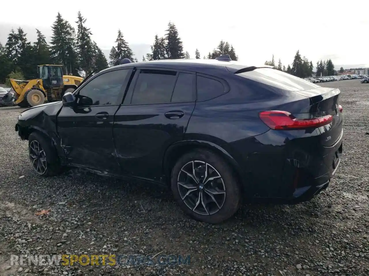 2 Photograph of a damaged car 5UX43DT07R9W67330 BMW X4 2024