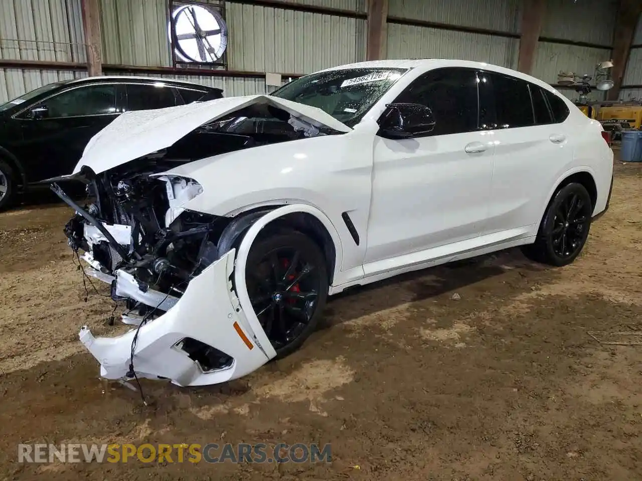 1 Photograph of a damaged car 5UX43DT08R9U62986 BMW X4 2024