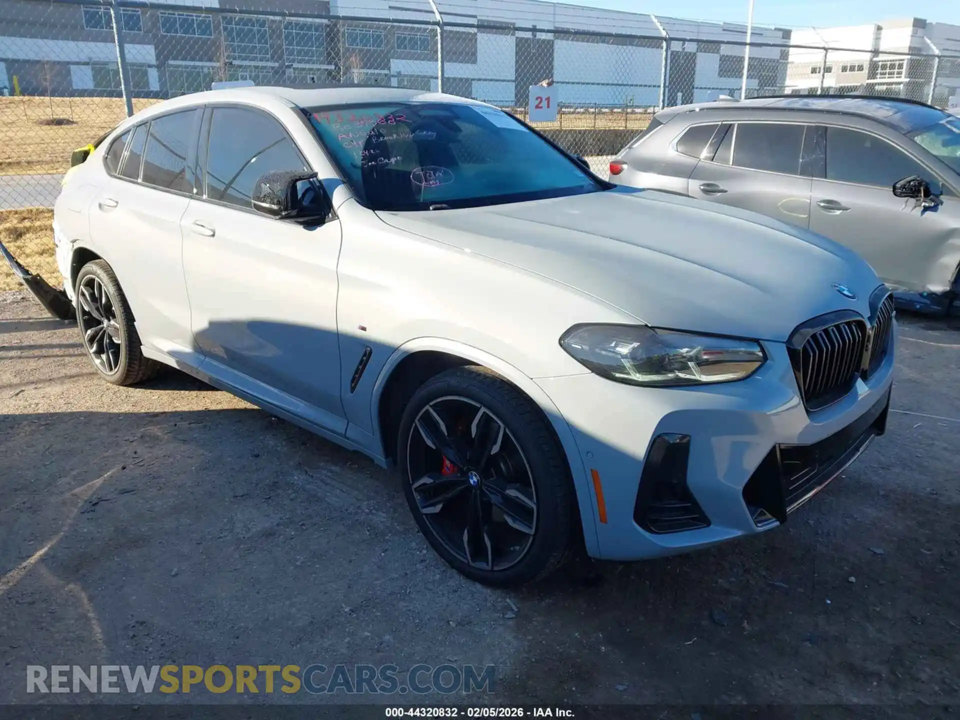 1 Фотография поврежденного автомобиля 5UX43DT09R9X35420 BMW X4 2024
