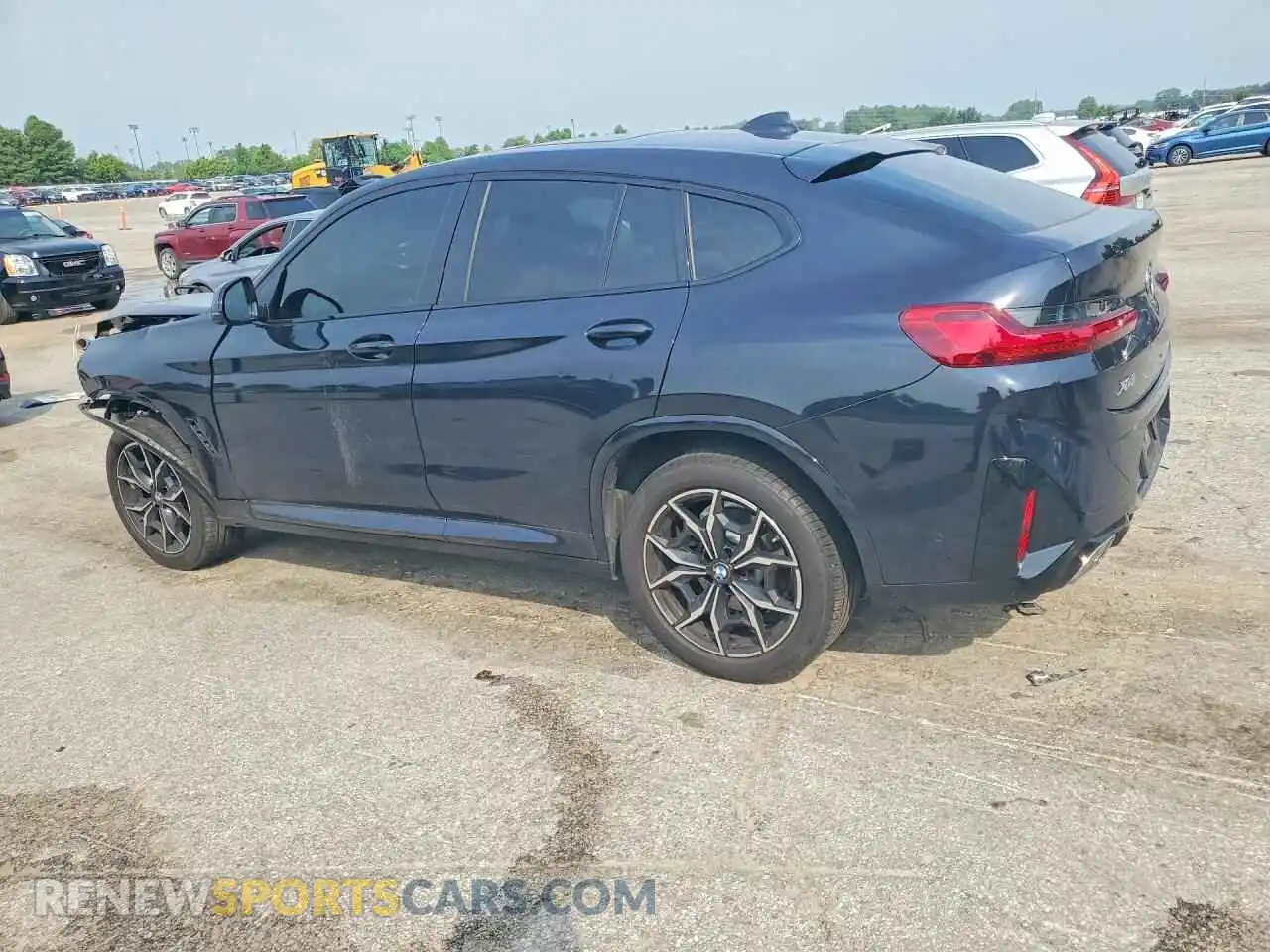 2 Photograph of a damaged car 5UX33DT00S9Y12581 BMW X4 2025