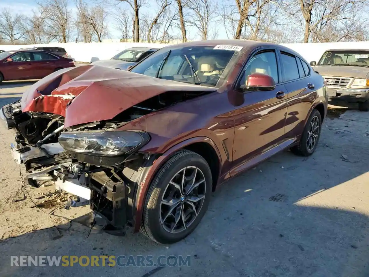1 Photograph of a damaged car 5UX33DT02S9X66462 BMW X4 2025