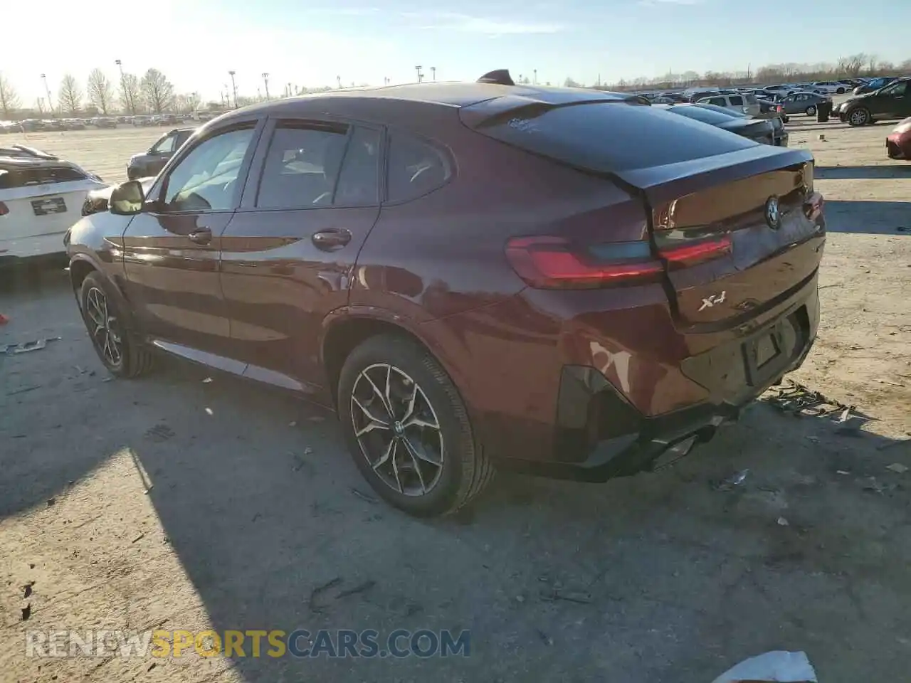 2 Photograph of a damaged car 5UX33DT02S9X66462 BMW X4 2025