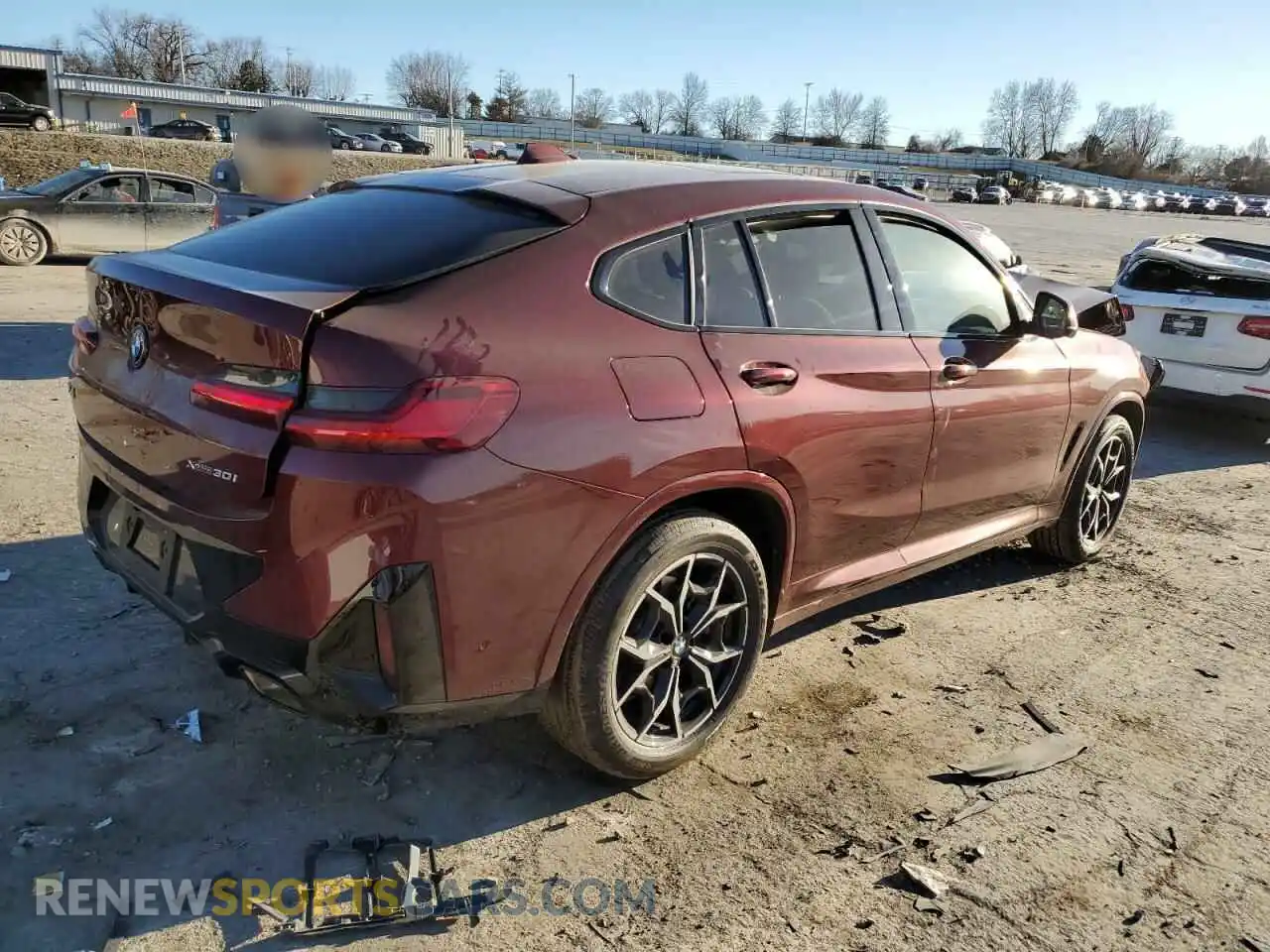 3 Photograph of a damaged car 5UX33DT02S9X66462 BMW X4 2025