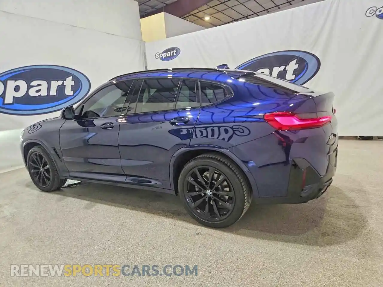 2 Фотография поврежденного автомобиля 5UX33DT05S9019339 BMW X4 2025
