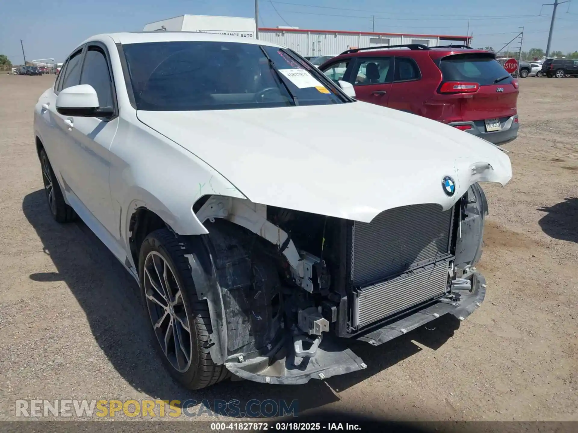 1 Photograph of a damaged car 5UX33DT05S9X68660 BMW X4 2025