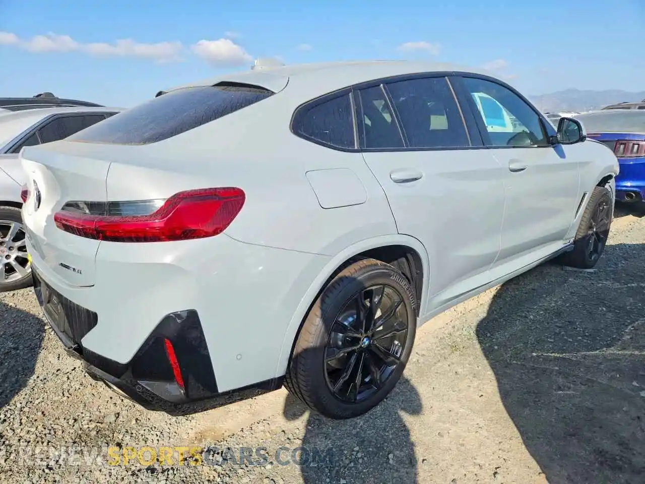 3 Photograph of a damaged car 5UX33DT0XS9118643 BMW X4 2025