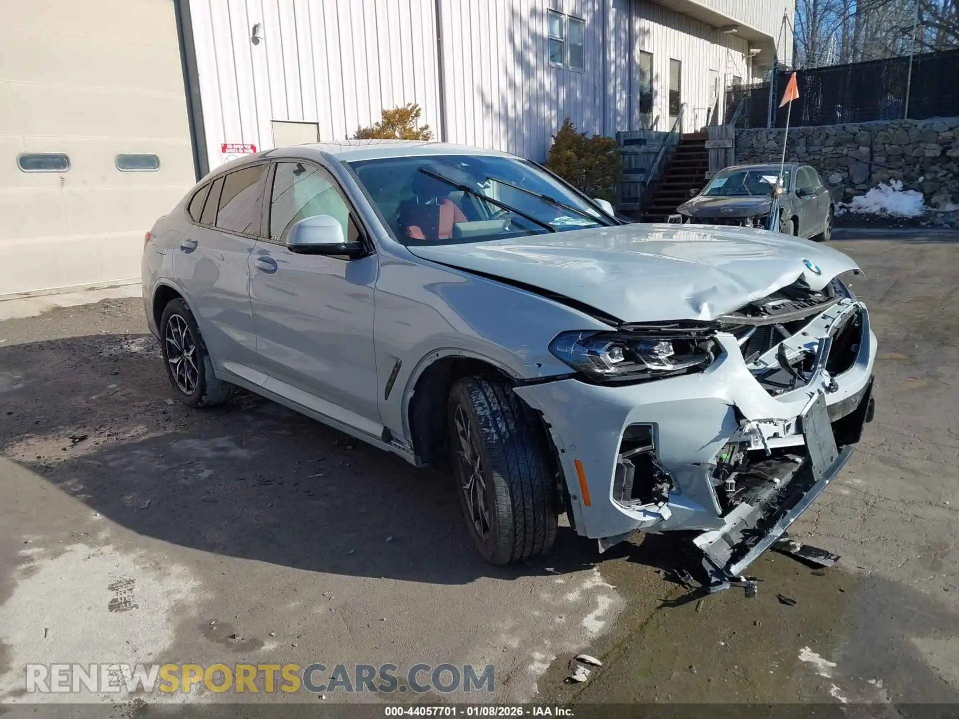1 Photograph of a damaged car 5UX33DT0XS9Z61810 BMW X4 2025