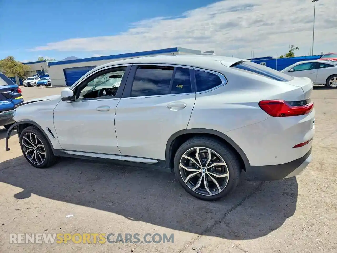 2 fotografías del automóvil dañado 5UX33DT0XS9Z64786 BMW X4 2025