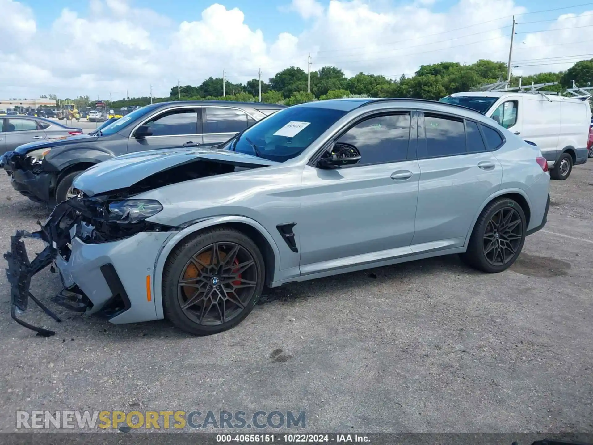 2 Photograph of a damaged car 5YM23EC02N9L63144 BMW X4 M 2022