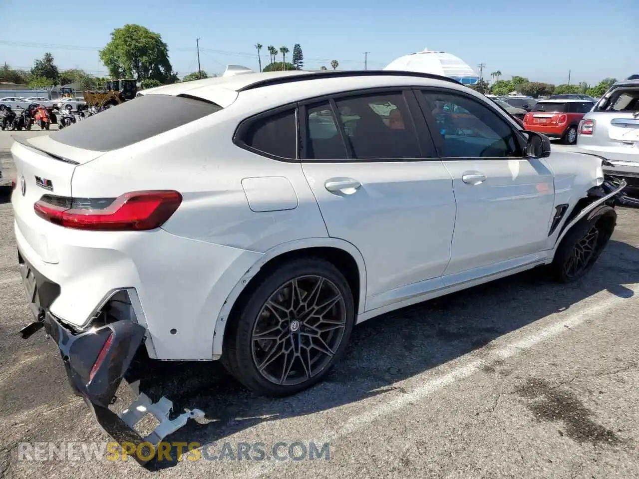 3 Photograph of a damaged car 5YM23EC09P9P05546 BMW X4 M 2023