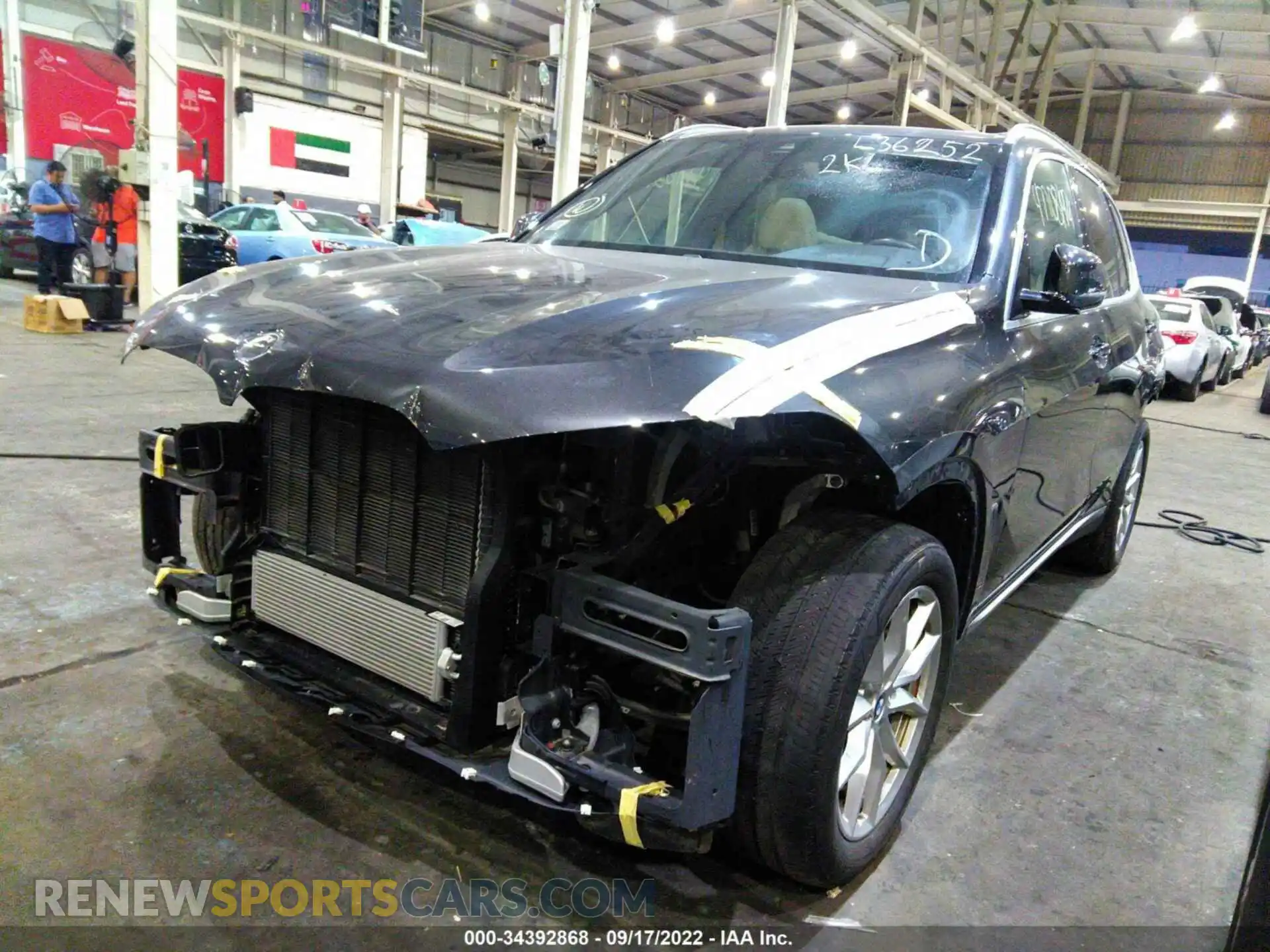 2 Photograph of a damaged car 00XCR6C5XKLL36252 BMW X5 2019