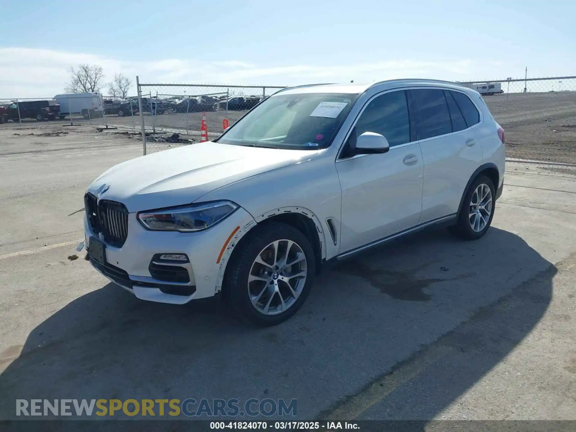 2 Photograph of a damaged car 5UXCR6C50KLL08346 BMW X5 2019