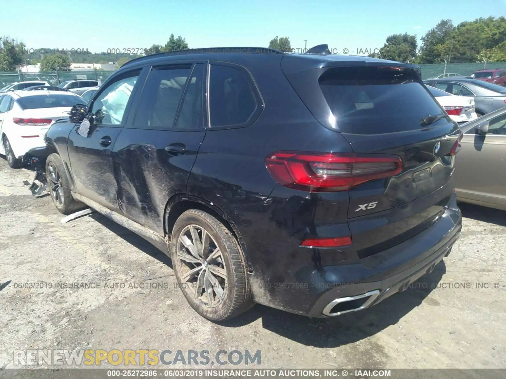 3 Photograph of a damaged car 5UXCR6C50KLL09495 BMW X5 2019