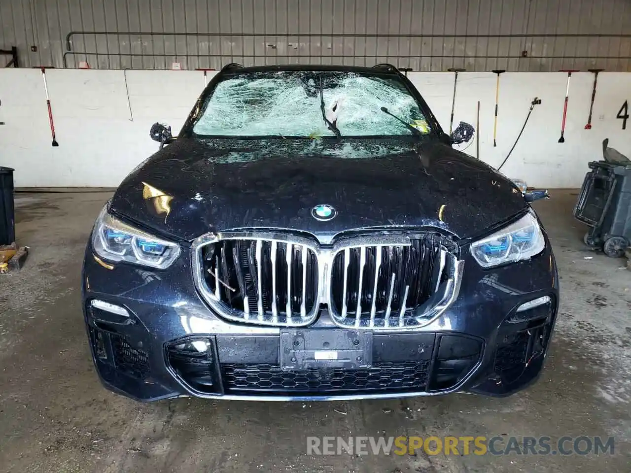 5 Photograph of a damaged car 5UXCR6C50KLL53772 BMW X5 2019