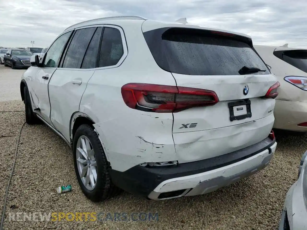 3 Photograph of a damaged car 5UXCR6C51KLK83019 BMW X5 2019