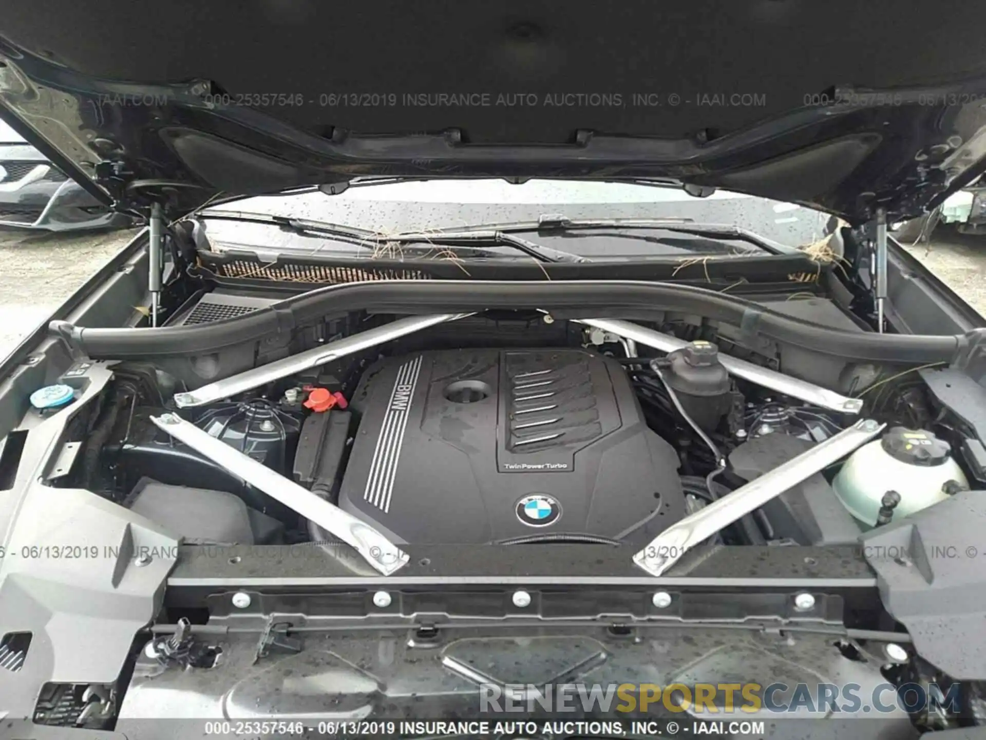 10 Photograph of a damaged car 5UXCR6C51KLL08906 BMW X5 2019