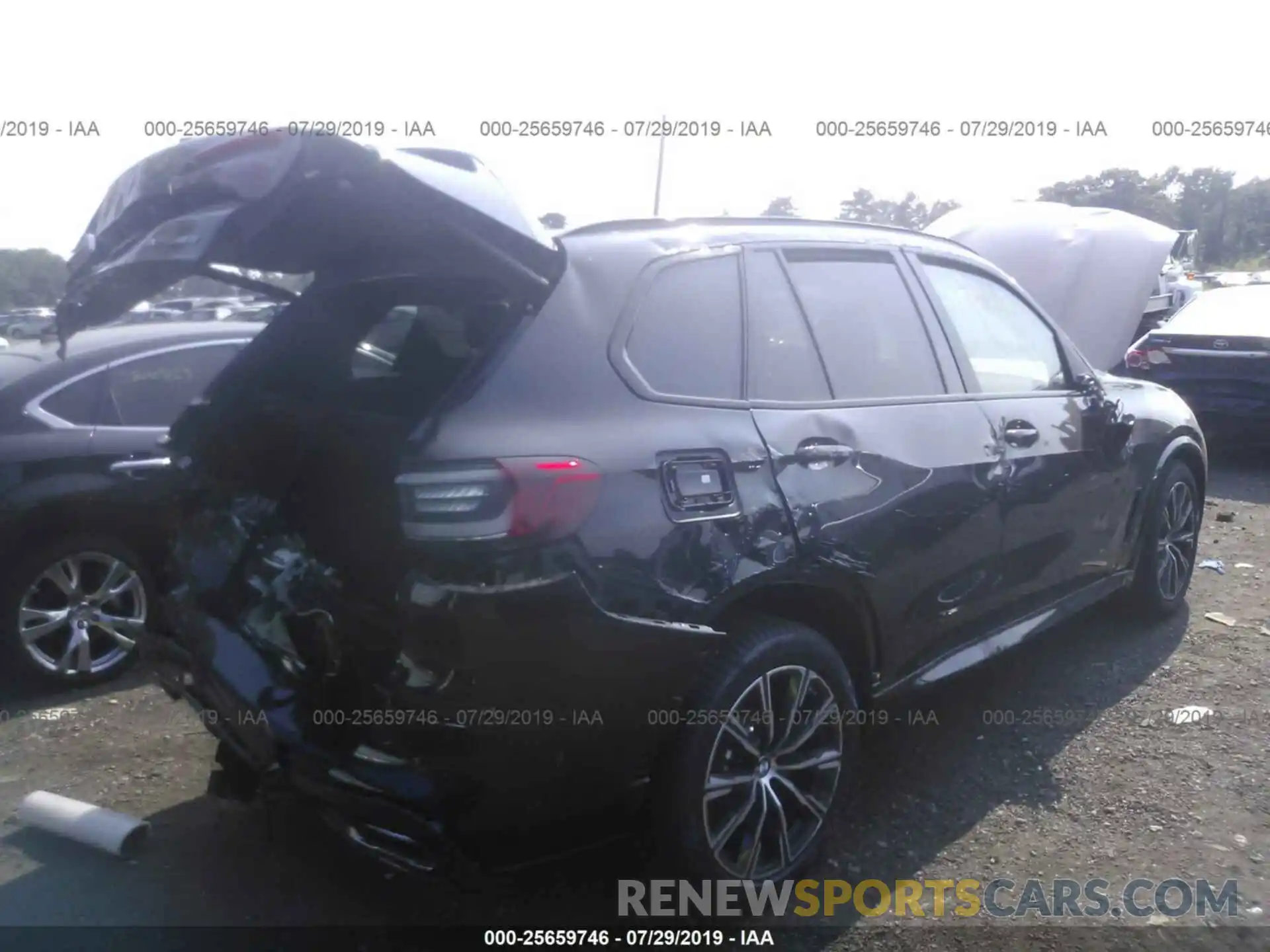 6 Photograph of a damaged car 5UXCR6C51KLL28900 BMW X5 2019
