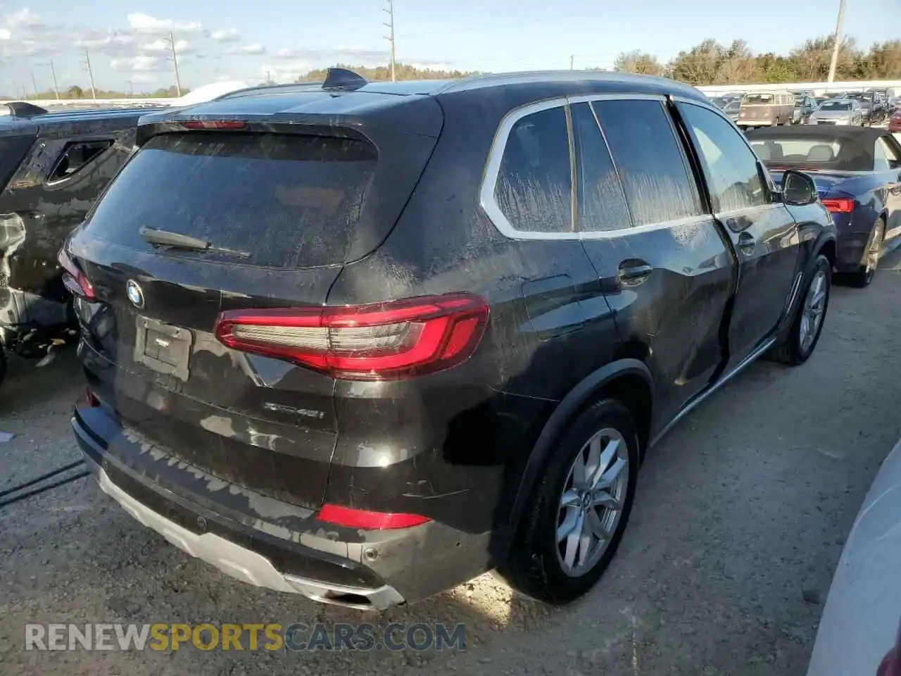 3 Photograph of a damaged car 5UXCR6C52KLK83076 BMW X5 2019