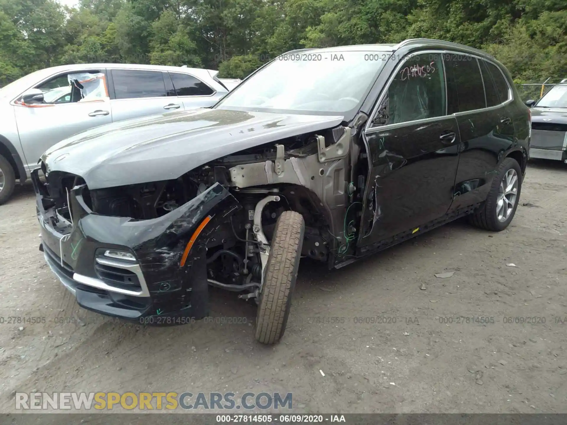 2 Photograph of a damaged car 5UXCR6C52KLK85667 BMW X5 2019