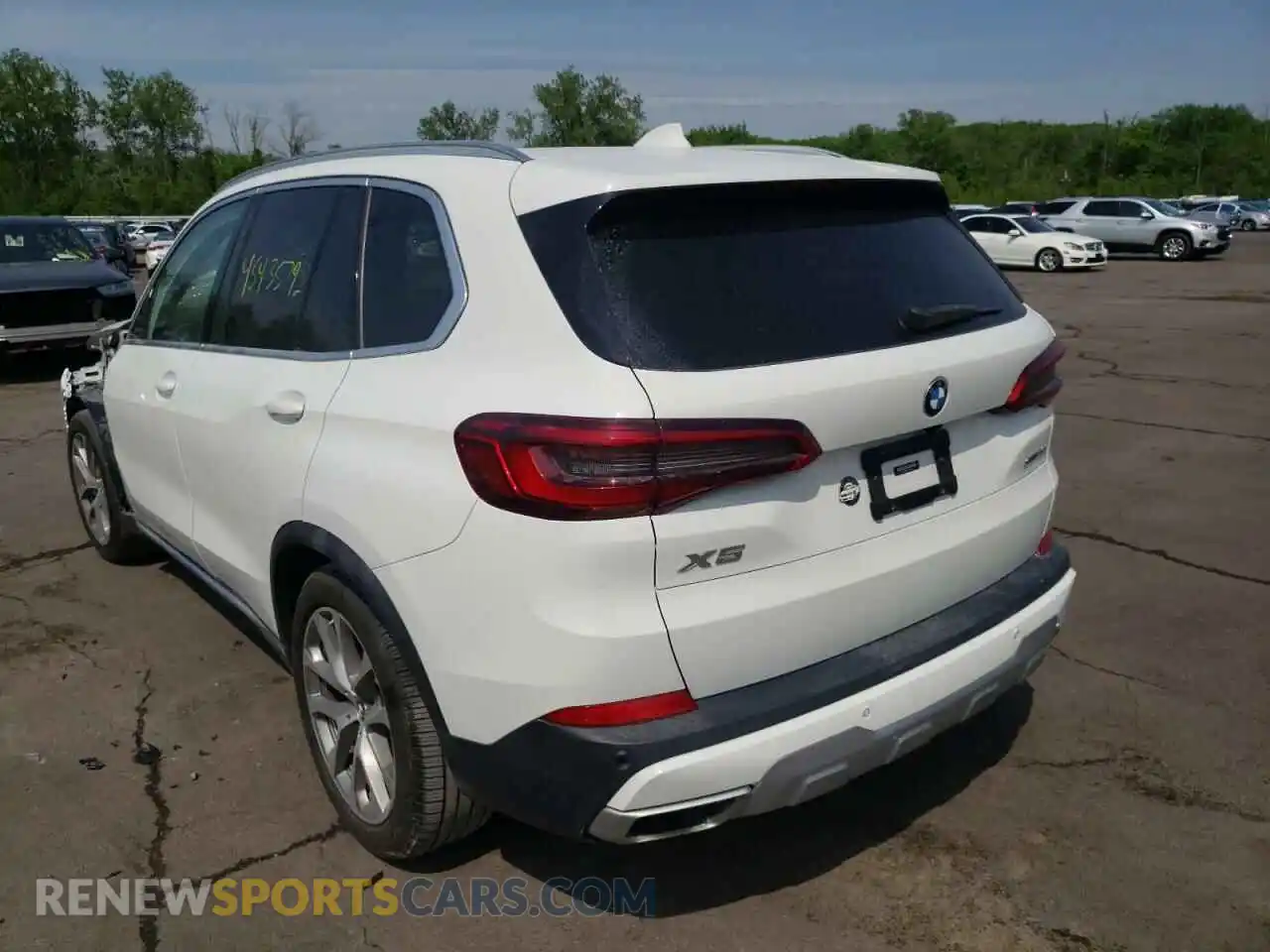 3 Photograph of a damaged car 5UXCR6C52KLK87807 BMW X5 2019
