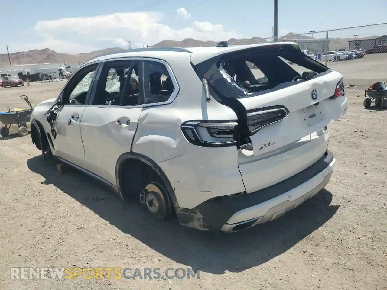 2 Photograph of a damaged car 5UXCR6C52KLL06694 BMW X5 2019
