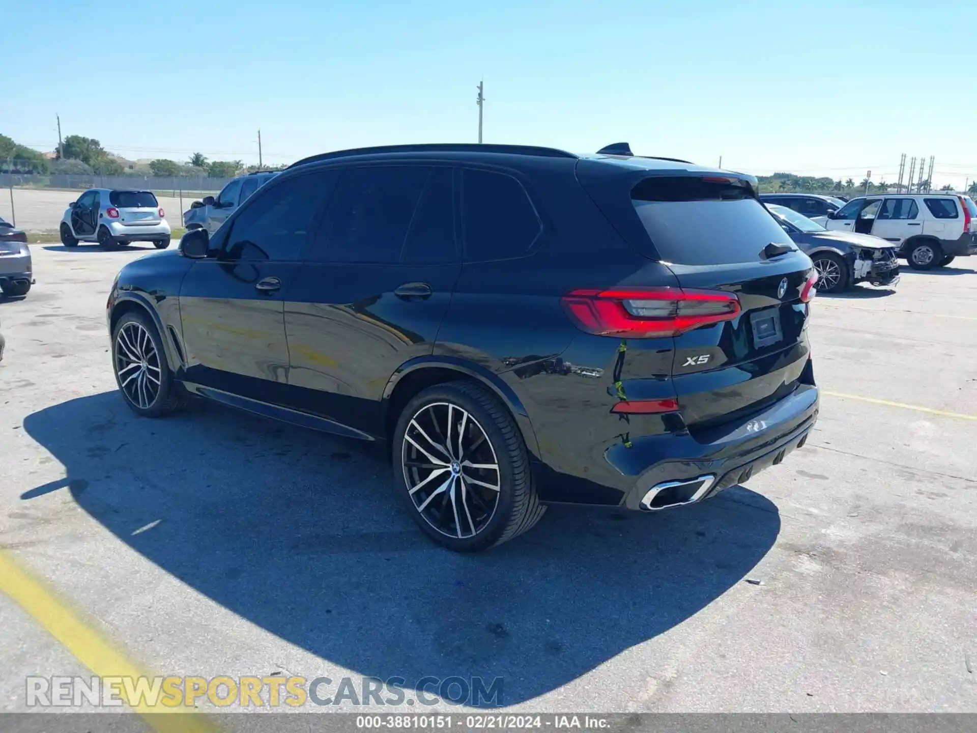 3 Photograph of a damaged car 5UXCR6C52KLL22958 BMW X5 2019