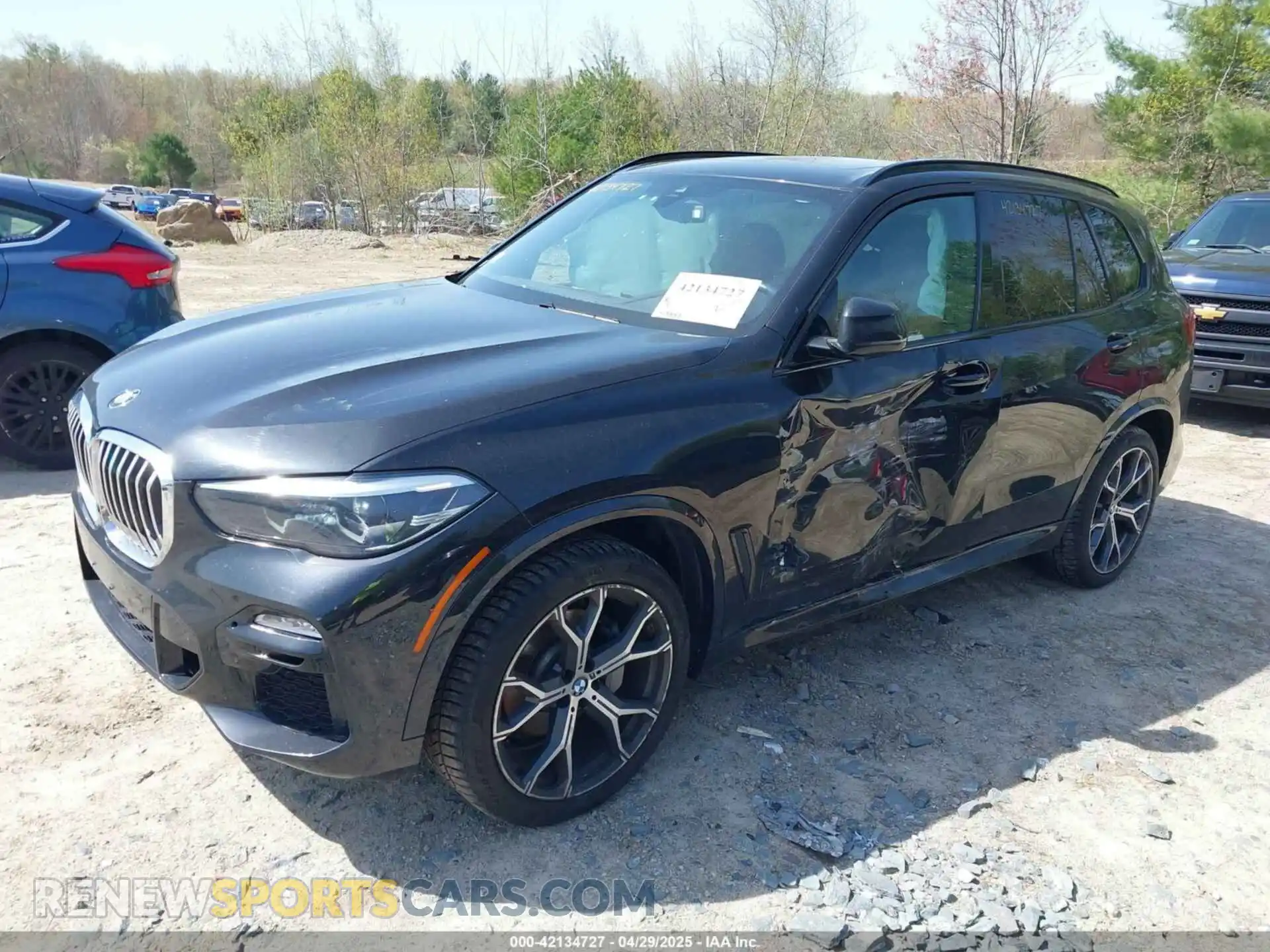 2 Фотография поврежденного автомобиля 5UXCR6C52KLL39565 BMW X5 2019