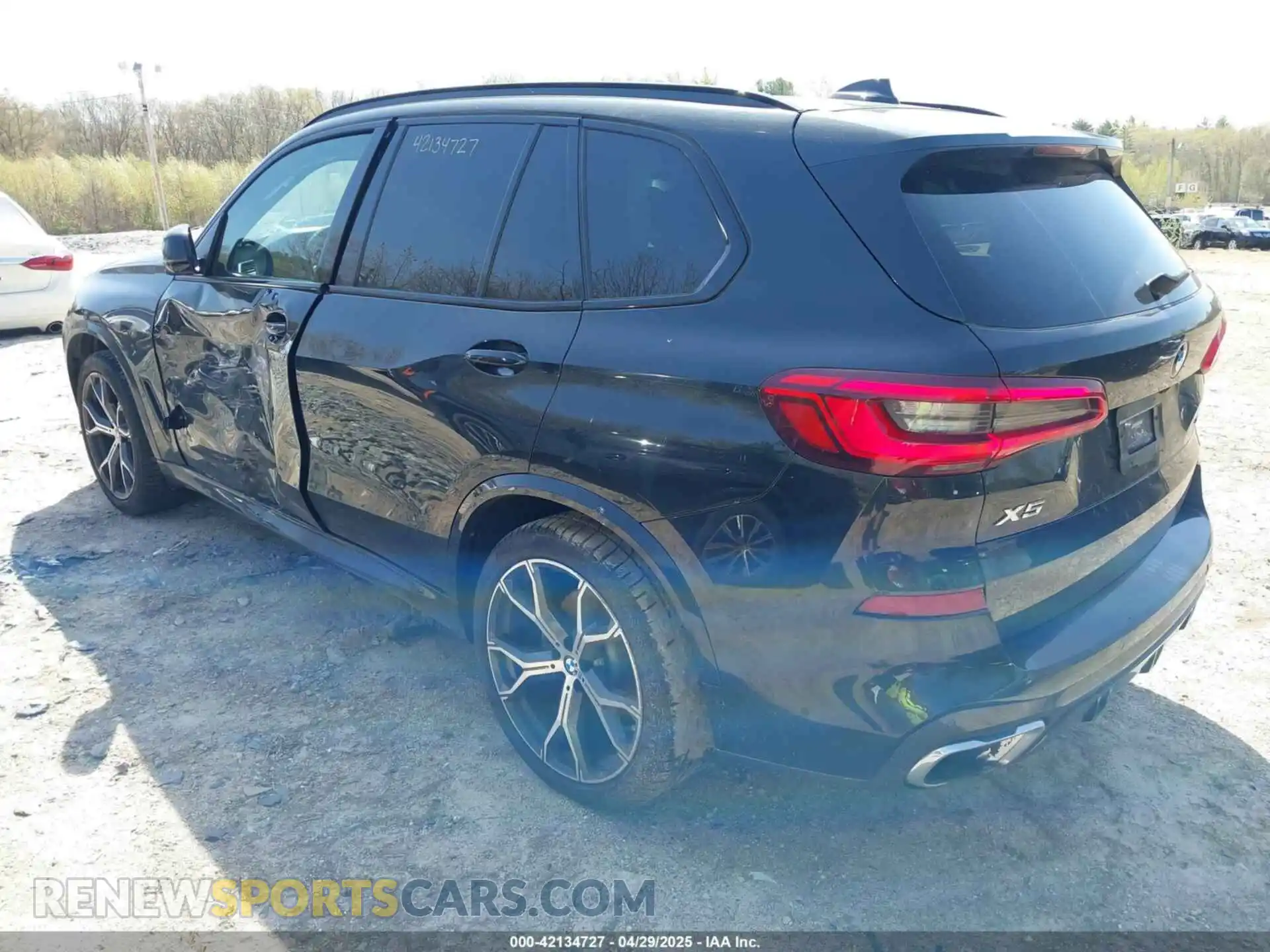3 Фотография поврежденного автомобиля 5UXCR6C52KLL39565 BMW X5 2019