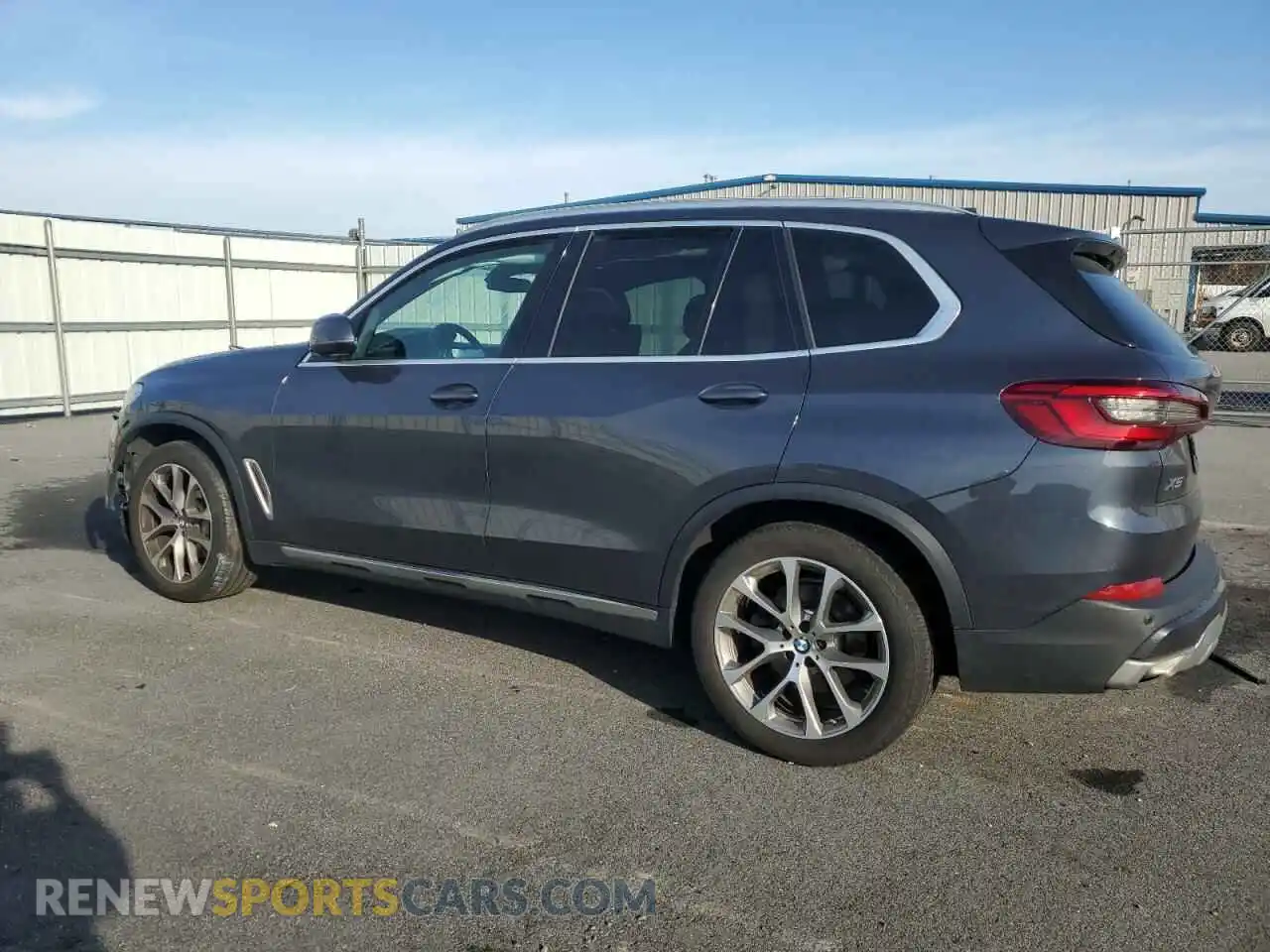 2 Photograph of a damaged car 5UXCR6C52KLL61601 BMW X5 2019