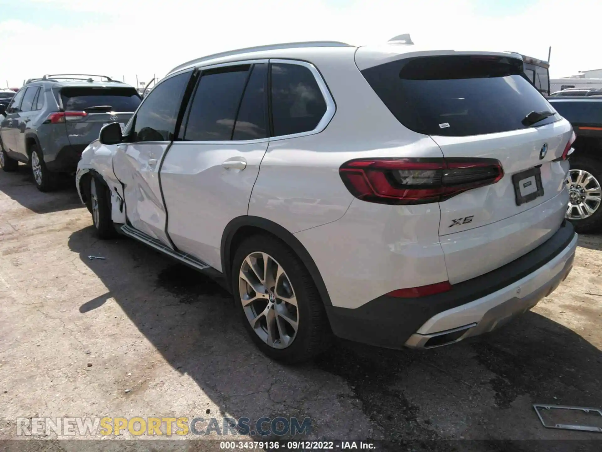 3 fotografías del automóvil dañado 5UXCR6C53KLK79781 BMW X5 2019