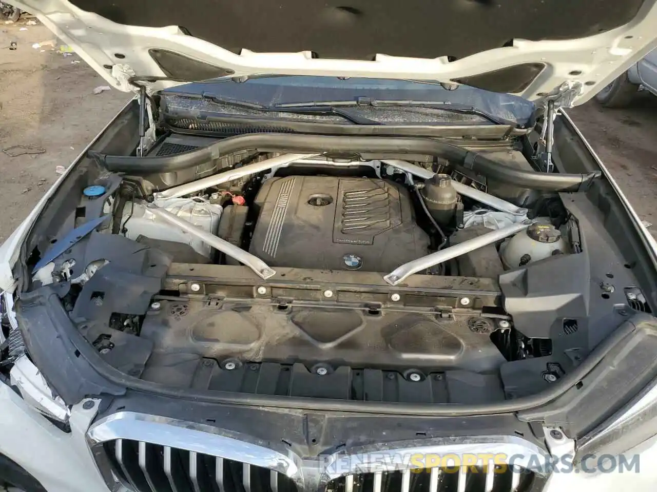 11 Photograph of a damaged car 5UXCR6C53KLK89291 BMW X5 2019