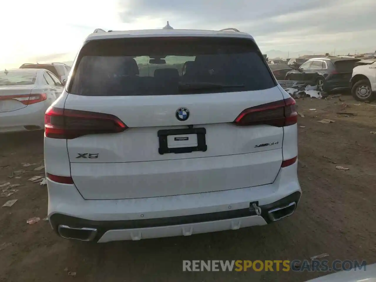 6 Photograph of a damaged car 5UXCR6C53KLK89291 BMW X5 2019