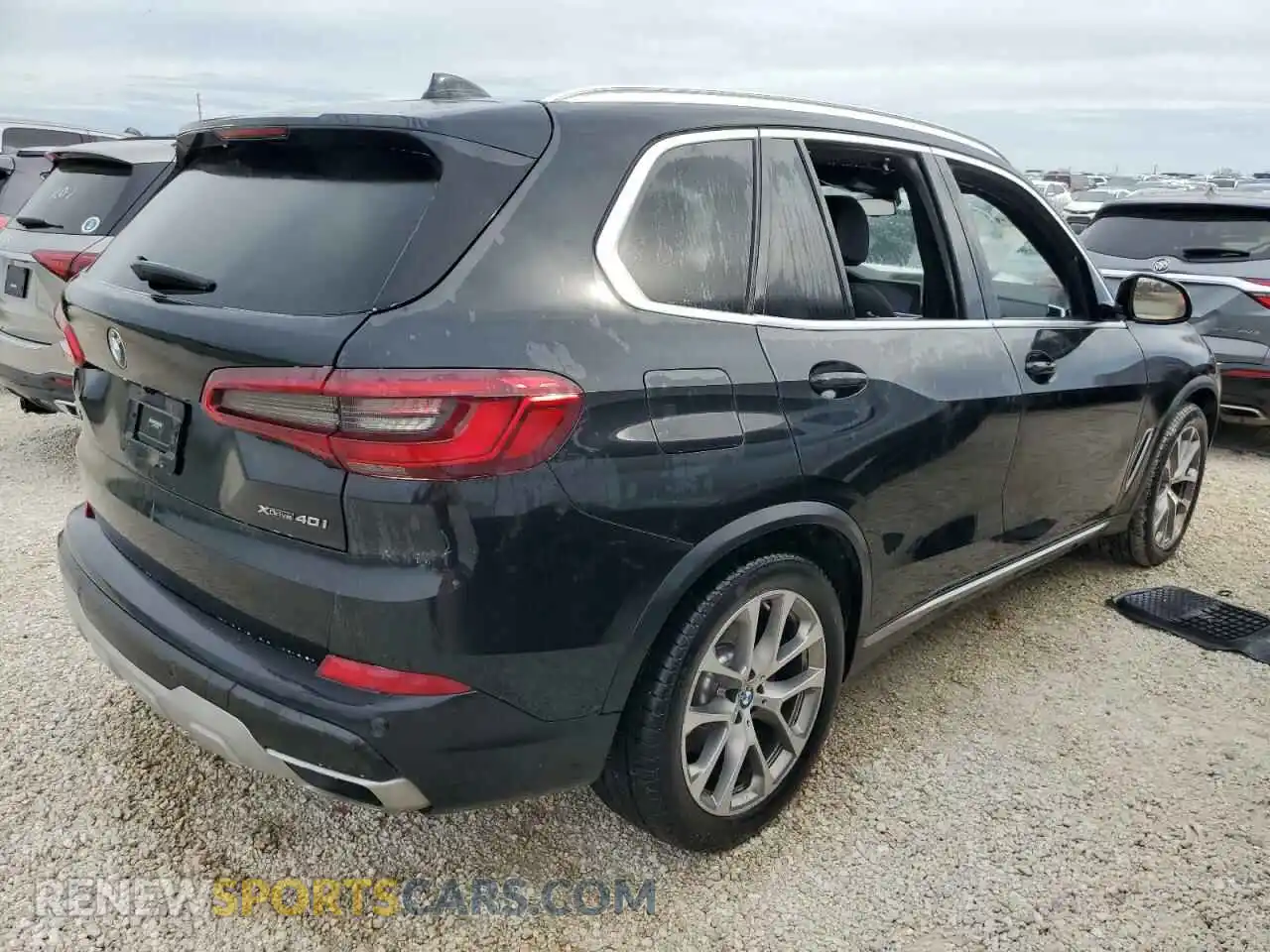 3 Photograph of a damaged car 5UXCR6C53KLL22905 BMW X5 2019